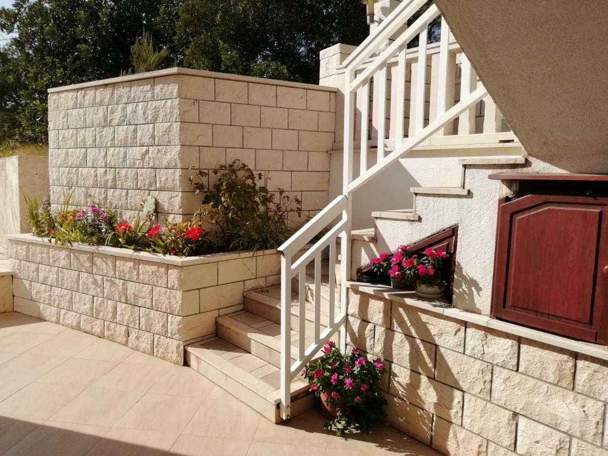 Apartments Ivona Λομπάρδα Εξωτερικό φωτογραφία